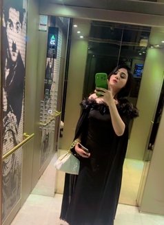 Sara - escort in Dubai Photo 4 of 6