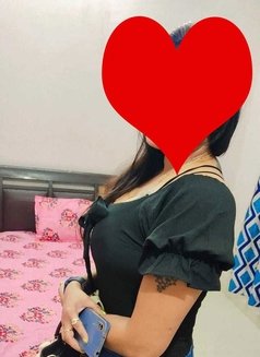 Sara - escort in Faridabad Photo 2 of 2