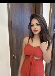 Sara - puta in Gurgaon Photo 3 of 3