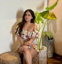 Sara - puta in Kolkata Photo 1 of 4