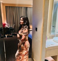 Sara - Transsexual escort in Noida