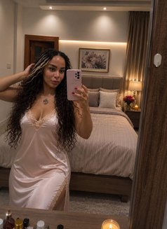 Sara Irani - escort in Muscat Photo 7 of 7