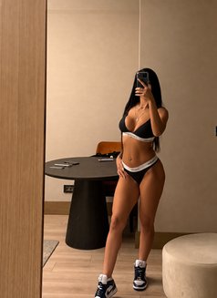 sara - escort in İstanbul Photo 6 of 6