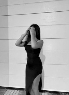 Sara - escort in Muscat Photo 1 of 7