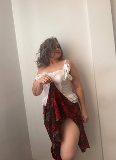 Sameera - escort in Muscat Photo 4 of 9