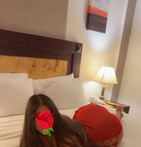 Sara - escort in Muscat