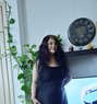 Sara MILF - masseuse in Dubai Photo 2 of 4