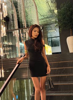 Sara - escort in Jeddah Photo 3 of 10