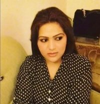 Sara Khan - escort in Muscat