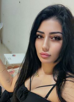 Sara - escort in Beirut Photo 5 of 10