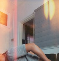 Sara - escort in Accra
