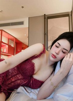 Sara - escort in Al Manama Photo 1 of 7