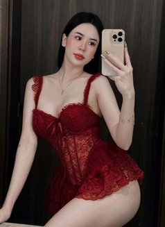 Sara - escort in Al Manama Photo 3 of 7