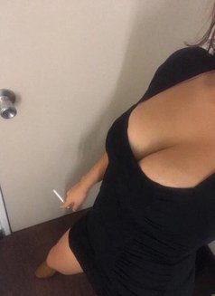 دينا مغربيه برياض🇲🇦 - escort in Riyadh Photo 8 of 12