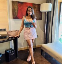 Sara - escort in Mauritius Photo 1 of 3