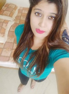 Sara - escort in Mauritius Photo 2 of 3