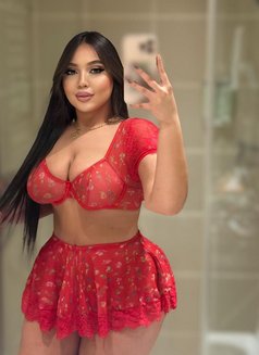 Sara - escort in Abu Dhabi Photo 7 of 12