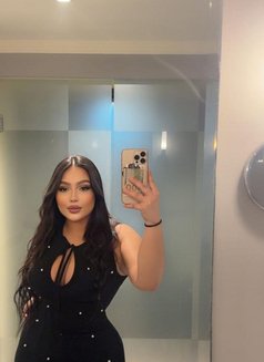 Sara - puta in Abu Dhabi Photo 15 of 15