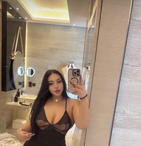 Sara - puta in Abu Dhabi Photo 16 of 20