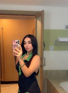 Sara - escort in Abu Dhabi Photo 3 of 6