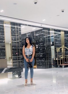 Sara - escort in Dubai Photo 4 of 7
