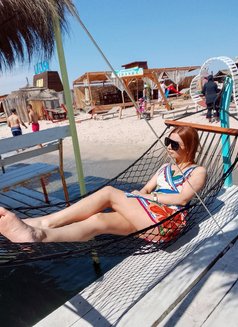 Sara - escort in Al Manama Photo 5 of 8