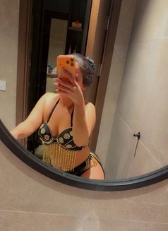 Sara - escort in Cairo Photo 8 of 8