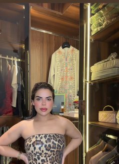 Sara - escort in Cairo Photo 6 of 6