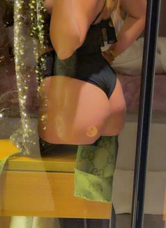 Sara - escort in İstanbul Photo 5 of 11