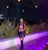 Sara ساره - puta in Dubai Photo 2 of 6