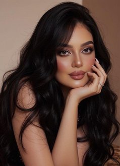 Sara ساره - puta in Dubai Photo 2 of 7