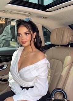 Sara ساره - puta in Dubai Photo 7 of 7