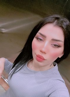 Sara - escort in Erbil Photo 9 of 18
