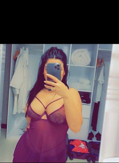 Sara - escort in İstanbul Photo 3 of 5