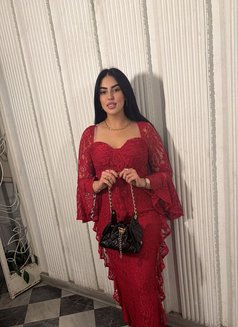 Sara - escort in İstanbul Photo 1 of 10