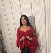 Sara - puta in İstanbul