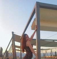 Sara - puta in İstanbul Photo 8 of 8