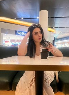 Sara - escort in Muscat Photo 4 of 6