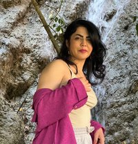 Sara - puta in Muscat Photo 7 of 7