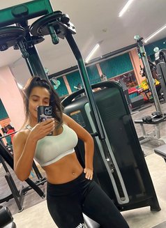 Sara - escort in Muscat Photo 10 of 13