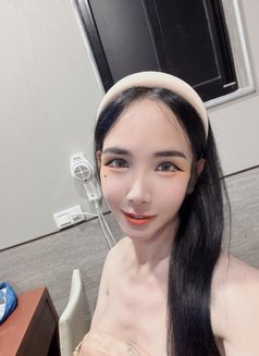 Sara Ontop - Transsexual escort in Pattaya Photo 13 of 17