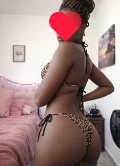 Sara Pattaya - escort in Pattaya Photo 3 of 8
