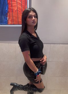 Sara Queen - Transsexual escort in Noida Photo 2 of 6
