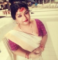 Sara Reddy - Transsexual escort in Hyderabad