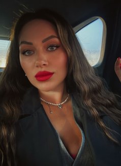 Sara - escort in Al Manama Photo 3 of 15