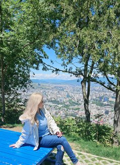 Sara - escort in Dubai Photo 9 of 9