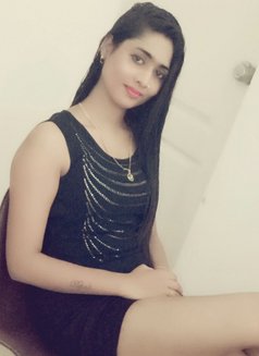 Sara Saroj - puta in Chennai Photo 3 of 3