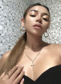 Sara sexy bum - Intérprete de adultos in Bali Photo 4 of 8