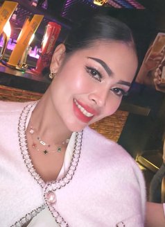 Sara Sexy Girl - puta in Al Manama Photo 3 of 5