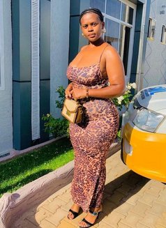 Sara in greater noida omicron1A - puta in Noida Photo 2 of 2